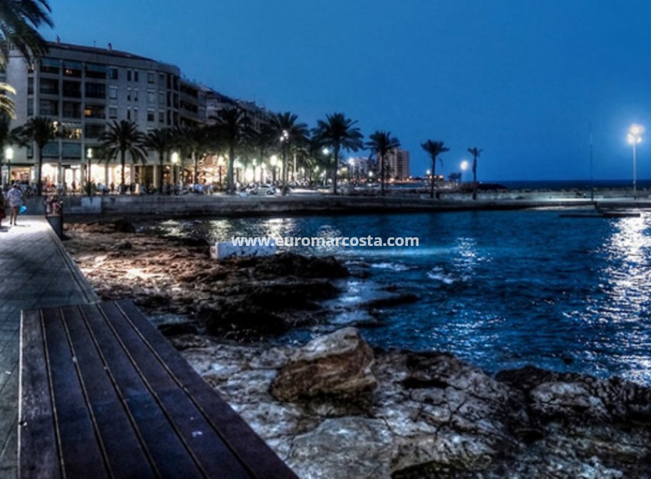 Objekte zum Wiederverkauf - Wohnung - Torrevieja - TORREVIEJA