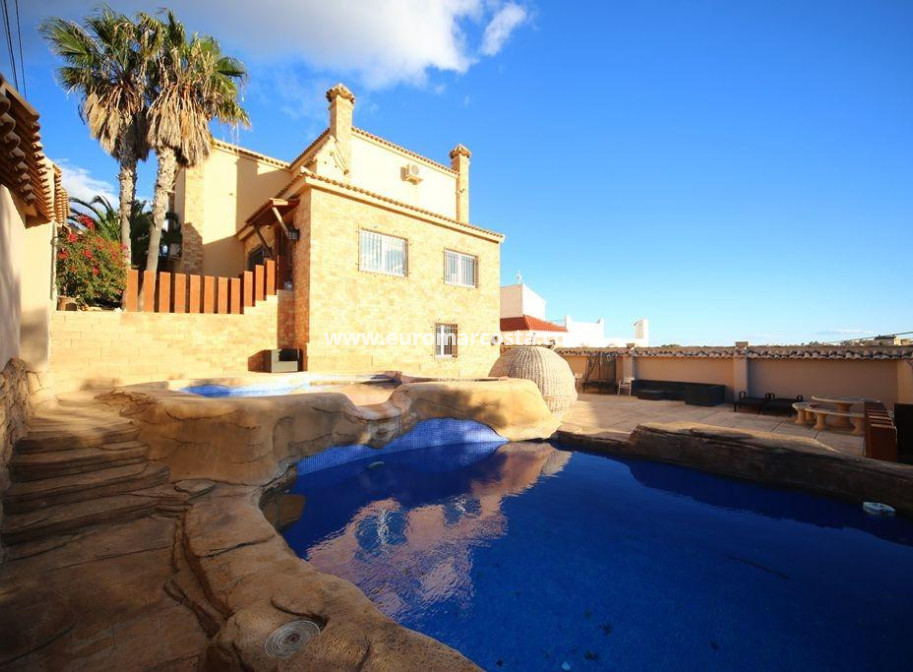 Sale - Villa - Orihuela Costa