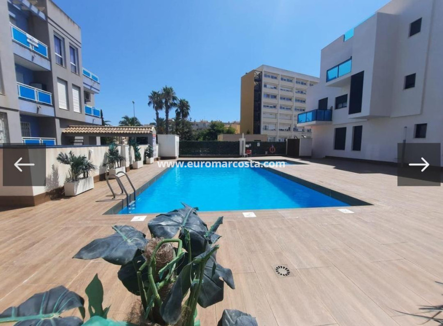 Objekte zum Wiederverkauf - Wohnung - Torrevieja - TORREVIEJA