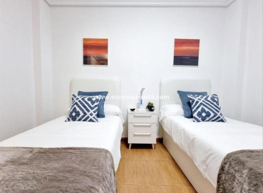 Venta - Apartamento / piso - Torrevieja - TORREVIEJA