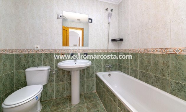 Venta - Apartamento / piso - Torrevieja - TORREVIEJA