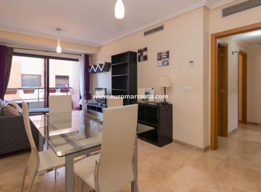 Sale - Apartment / flat - Denia