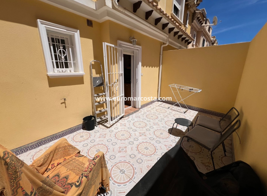 Sale - Townhouse - Torrevieja - TORREVIEJA