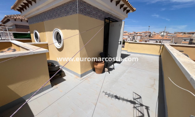 Sale - Townhouse - Torrevieja - TORREVIEJA