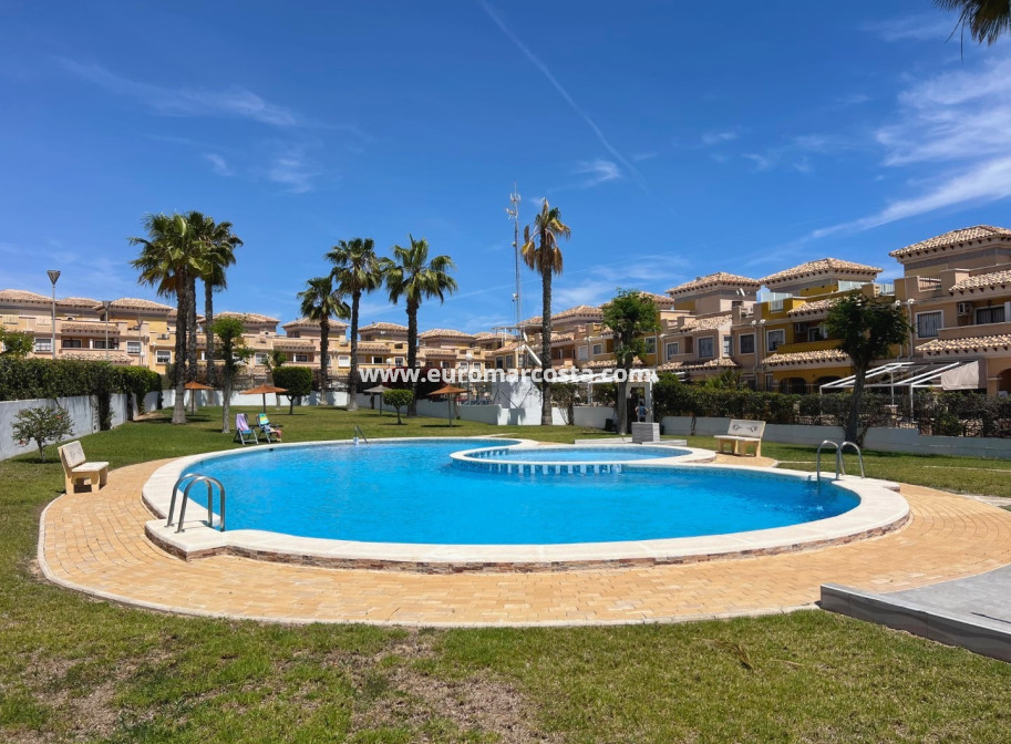 Sale - Townhouse - Torrevieja - TORREVIEJA