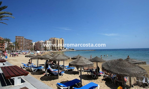 Objekte zum Wiederverkauf - Stadthaus - Torrevieja - TORREVIEJA