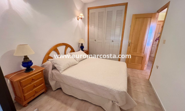 Sale - Apartment / flat - La Mata