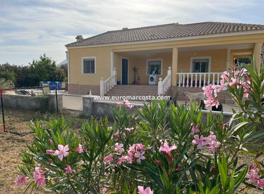 Sale - Villa - Hondón de las Nieves