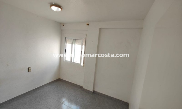 Alquiler a largo plazo - Apartamento / piso - Orihuela