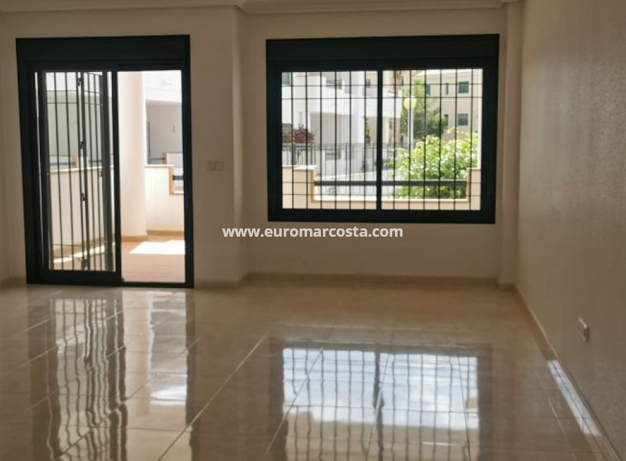 Sale - Apartment / flat - Orihuela Costa