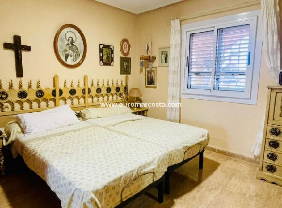 Venta - Villa - Torrevieja - TORREVIEJA