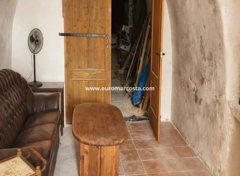 Sale - Country house - La Canalosa - Alicante