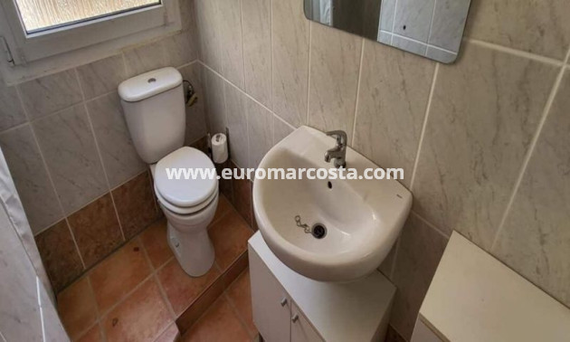 Sale - Country house - La Canalosa - Alicante