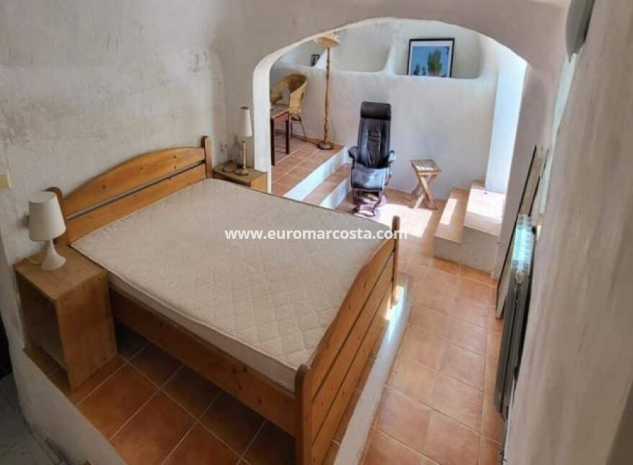 Sale - Country house - La Canalosa - Alicante