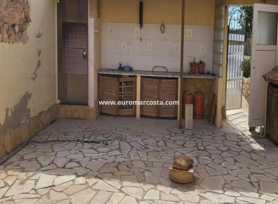 Sale - Country house - La Canalosa - Alicante