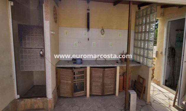 Sale - Country house - La Canalosa - Alicante