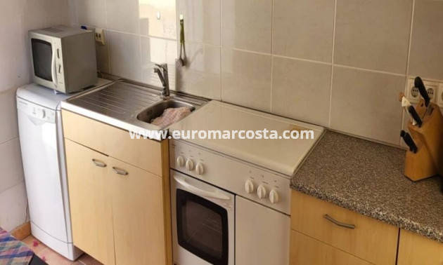 Sale - Country house - La Canalosa - Alicante