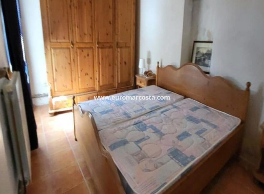 Sale - Country house - La Canalosa - Alicante