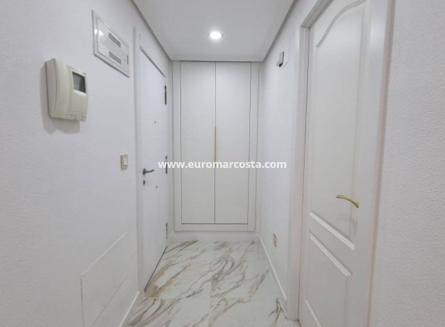 Sale - Apartment / flat - Guardamar del Segura