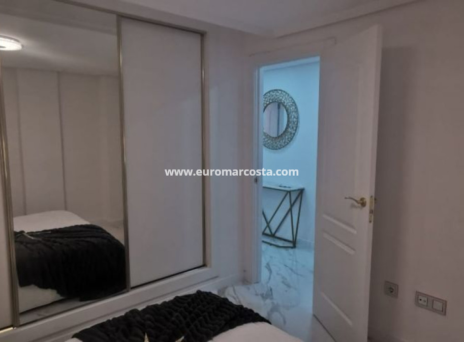 Sale - Apartment / flat - Guardamar del Segura