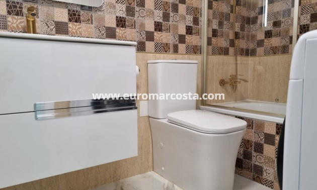 Sale - Apartment / flat - Guardamar del Segura