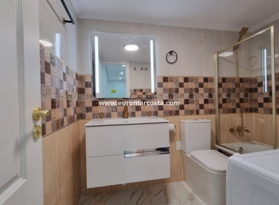 Sale - Apartment / flat - Guardamar del Segura