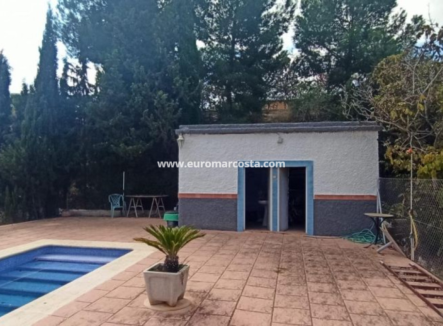 Sale - Country house - Hondón de las Nieves