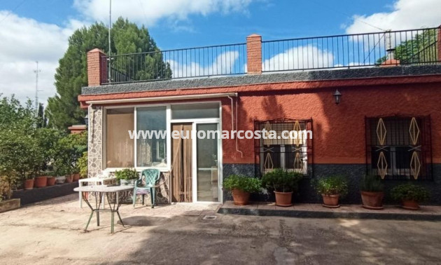 Sale - Country house - Hondón de las Nieves