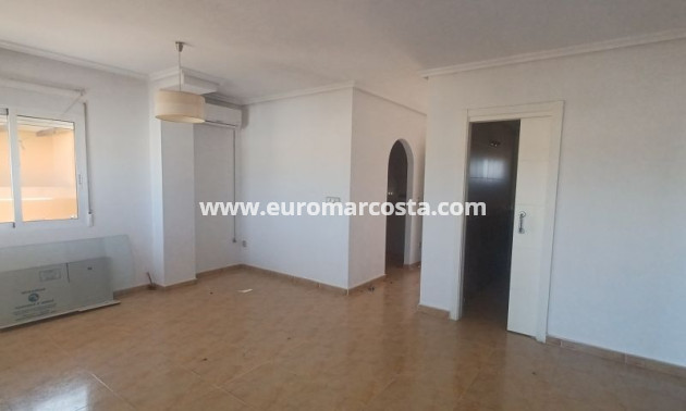 Sale - Apartment / flat - Orihuela Costa