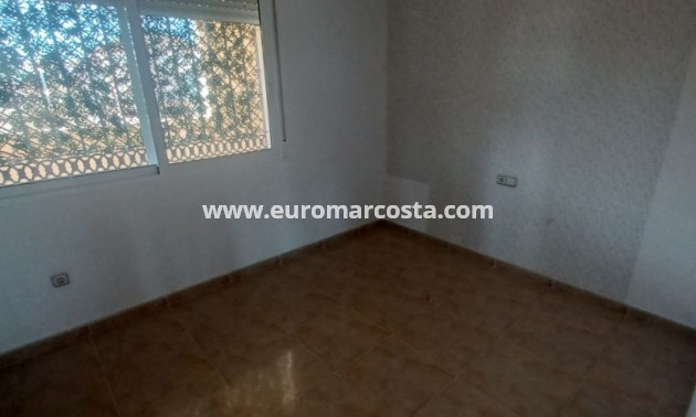 Sale - Apartment / flat - Orihuela Costa