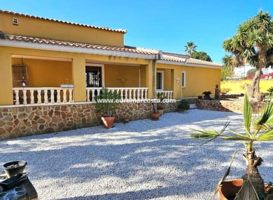 Sale - Villa - Pinar de Campoverde