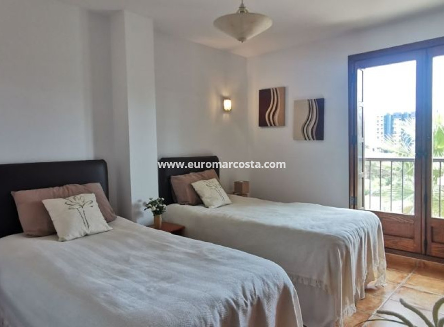 Sale - Apartment / flat - Alicante