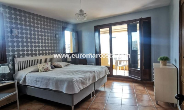 Sale - Apartment / flat - Alicante