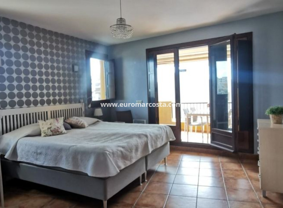 Sale - Apartment / flat - Alicante