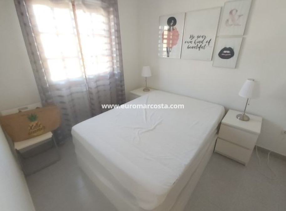 Sale - Bungalow - Torrevieja - TORREVIEJA