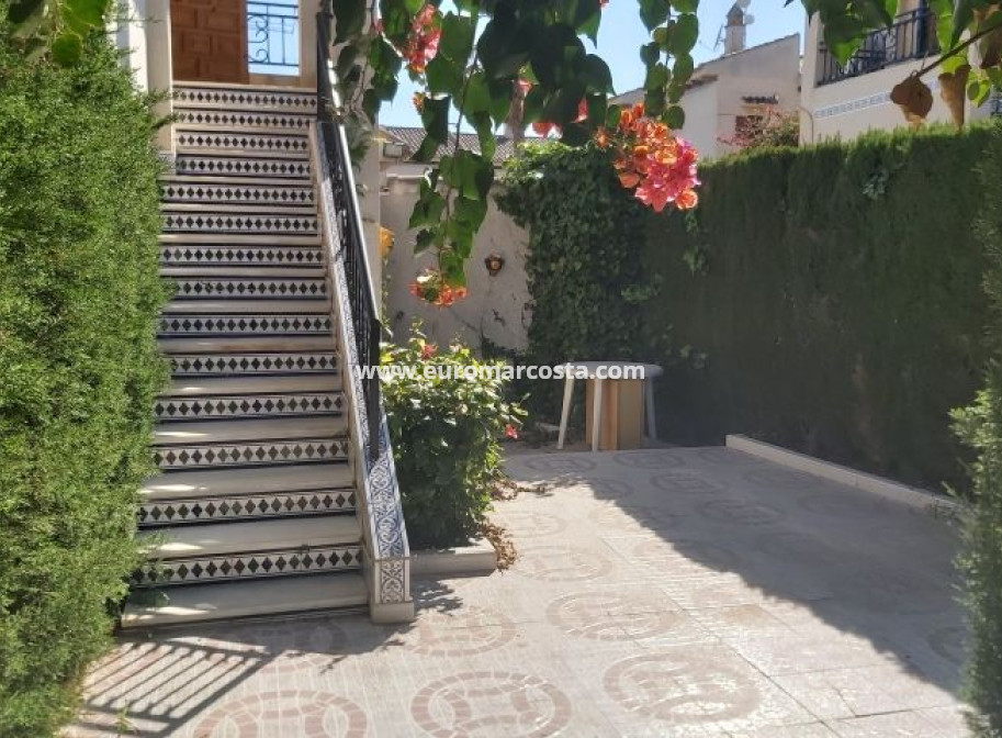 Sale - Bungalow - Torrevieja - TORREVIEJA