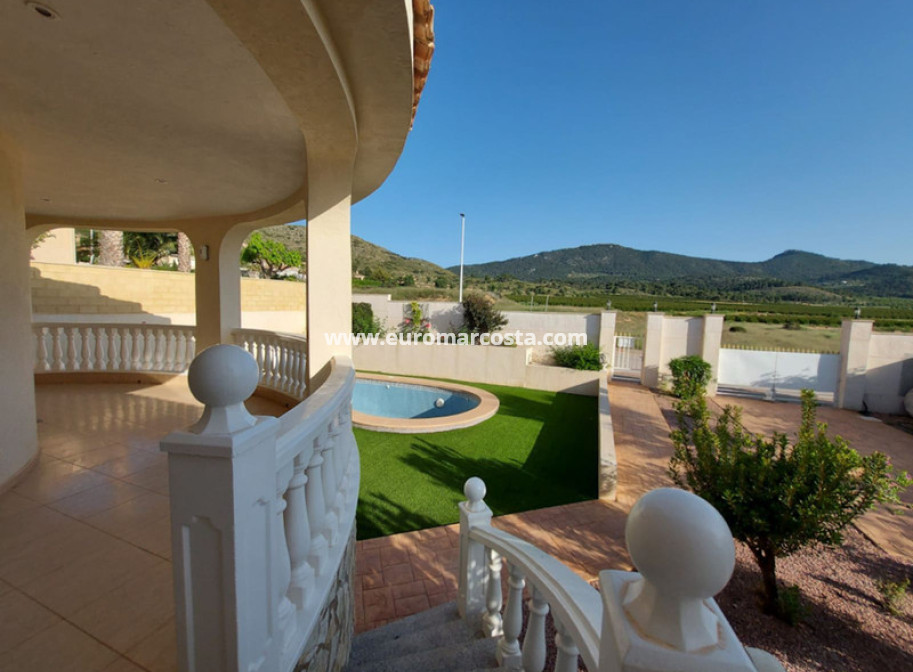 Objekte zum Wiederverkauf - Villa freitstehend - Hondón de las Nieves