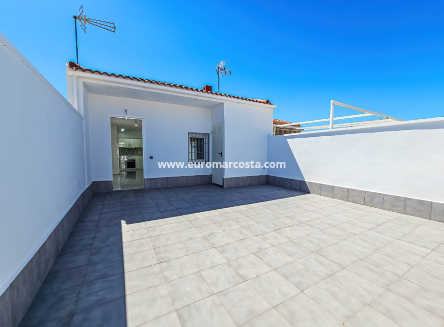 Venta - Bungalow - Torrevieja - Torreta