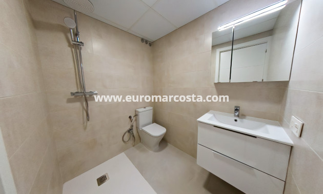 Venta - Bungalow - Torrevieja - Torreta