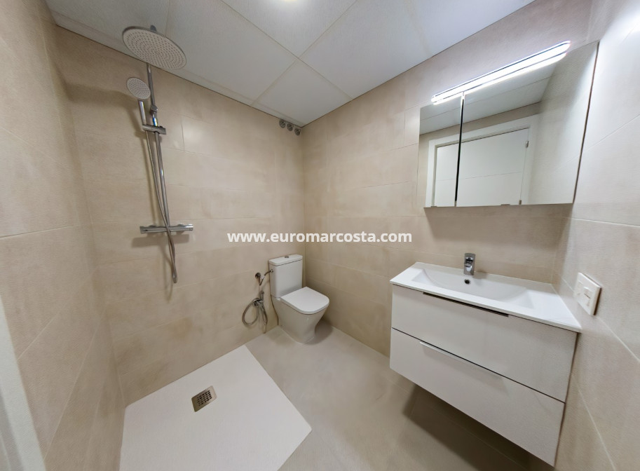 Venta - Bungalow - Torrevieja - Torreta