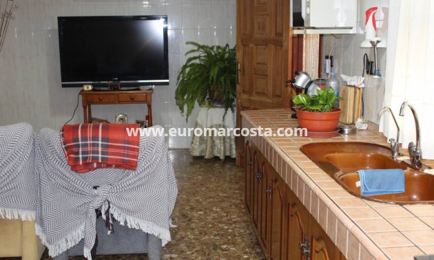 Venta - Chalet - Crevillente