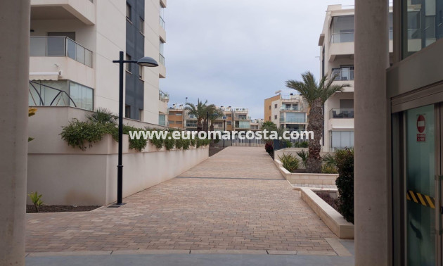 Venta - Apartamento / piso - Orihuela Costa