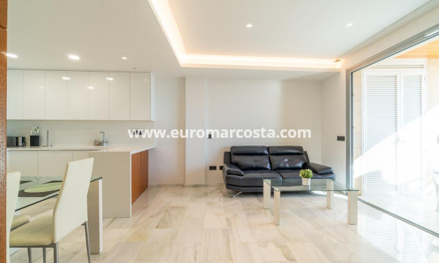 Sale - Apartment / flat - Torrevieja - La Mata