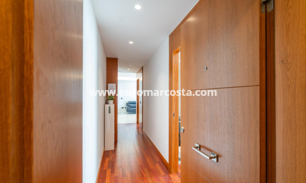 Sale - Apartment / flat - Torrevieja - La Mata