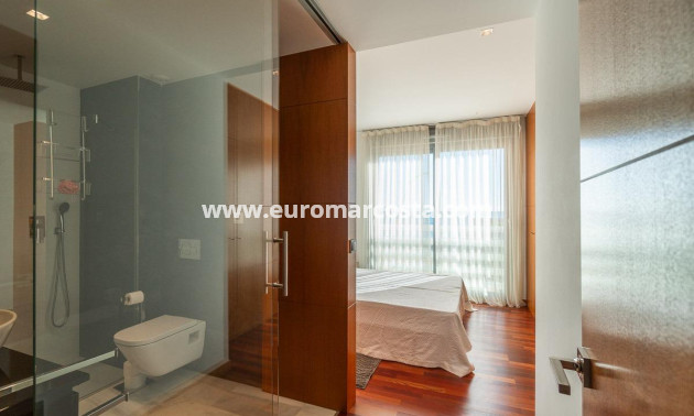 Sale - Apartment / flat - Torrevieja - La Mata