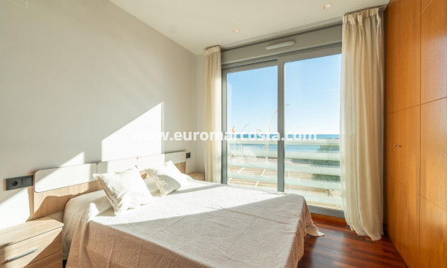 Sale - Apartment / flat - Torrevieja - La Mata