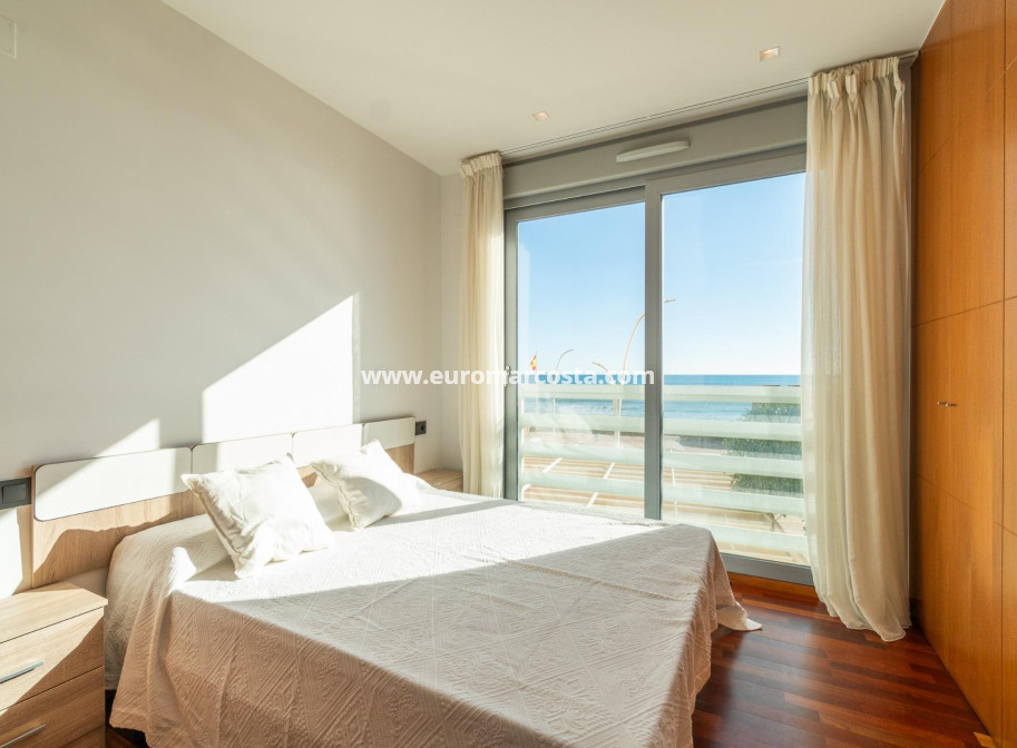 Sale - Apartment / flat - Torrevieja - La Mata