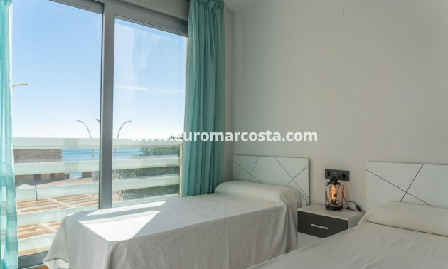 Sale - Apartment / flat - Torrevieja - La Mata