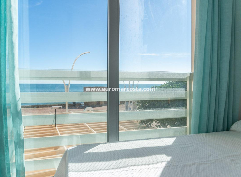 Sale - Apartment / flat - Torrevieja - La Mata