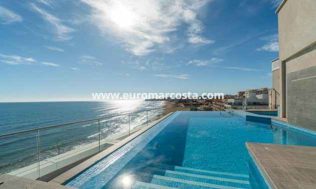 Sale - Apartment / flat - Torrevieja - La Mata